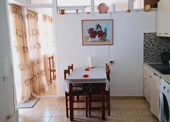 Vangelos Apartment